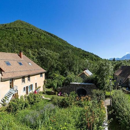 La Grange De Brudour Hotell Aspres-les-Corps Eksteriør bilde